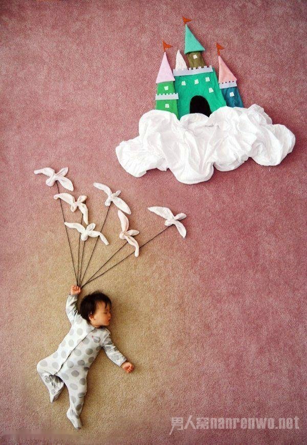 睡着的宝宝梦见飞上了天堂